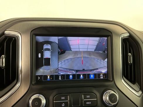 Used 2022 GMC Sierra 2500 Denali w/ Denali Black Diamond Edition image 24