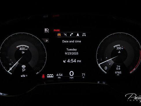 Used 2023 Bentley Bentayga Speed image 76