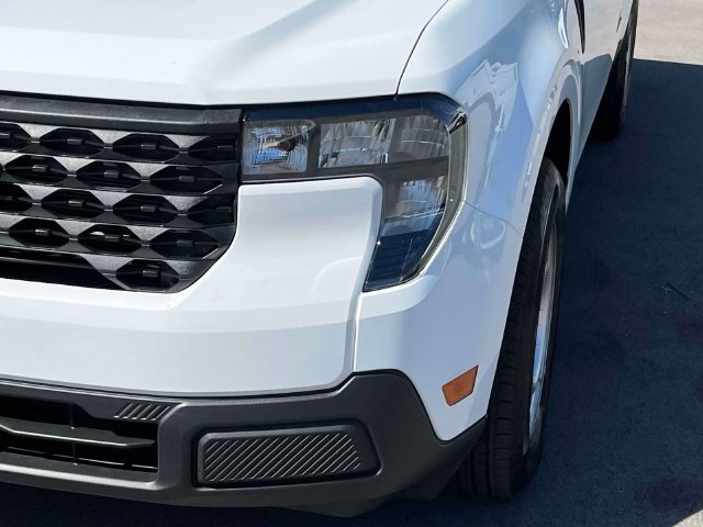 Certified 2025 Ford Maverick XL FWD image 9