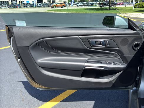 Used 2025 Ford Mustang Premium RWD image 20