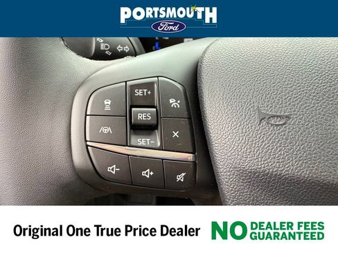 New 2025 Ford Maverick Lariat w/ 4K Tow Package image 21