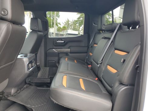 Used 2020 GMC Sierra 1500 AT4 w/ AT4 Premium Package AWD/4WD image 15
