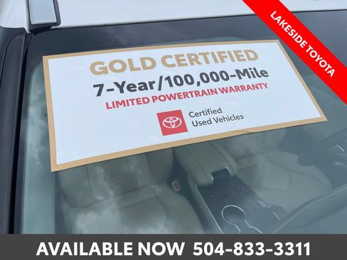 Certified 2024 Toyota Highlander XLE FWD image 11