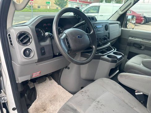 Used 2014 Ford E-250 and Econoline 250 w/ Power Group RWD image 11