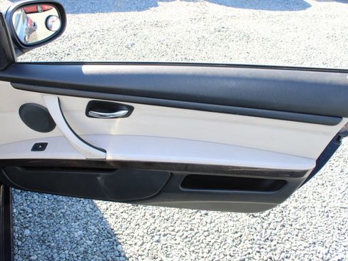 Used 2013 BMW 328i Convertible image 27