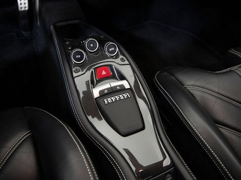 Certified 2014 Ferrari 458 Italia Coupe RWD image 13