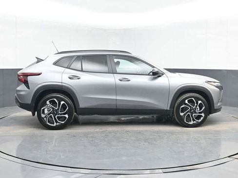 New 2026 Chevrolet Trax RS w/ Sunroof Package image 15