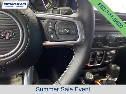 Used 2025 Jeep Wrangler Unlimited Sahara w/ Safety Group AWD/4WD image 22