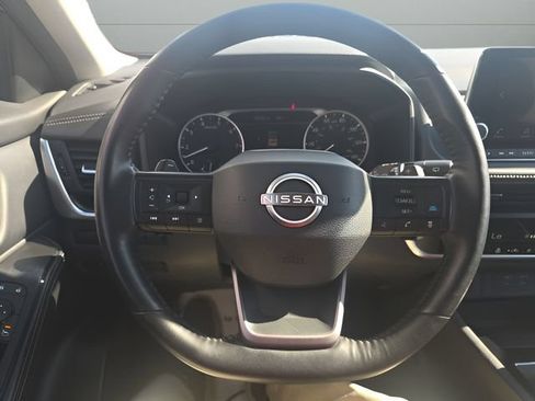 Certified 2025 Nissan Rogue SV w/ SV Premium Package FWD image 13