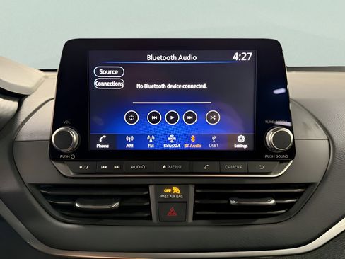 Used 2022 Nissan Altima 2.5 SV image 23