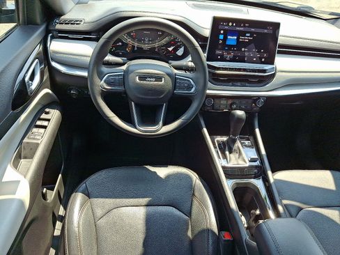 Used 2023 Jeep Compass Limited AWD/4WD image 12