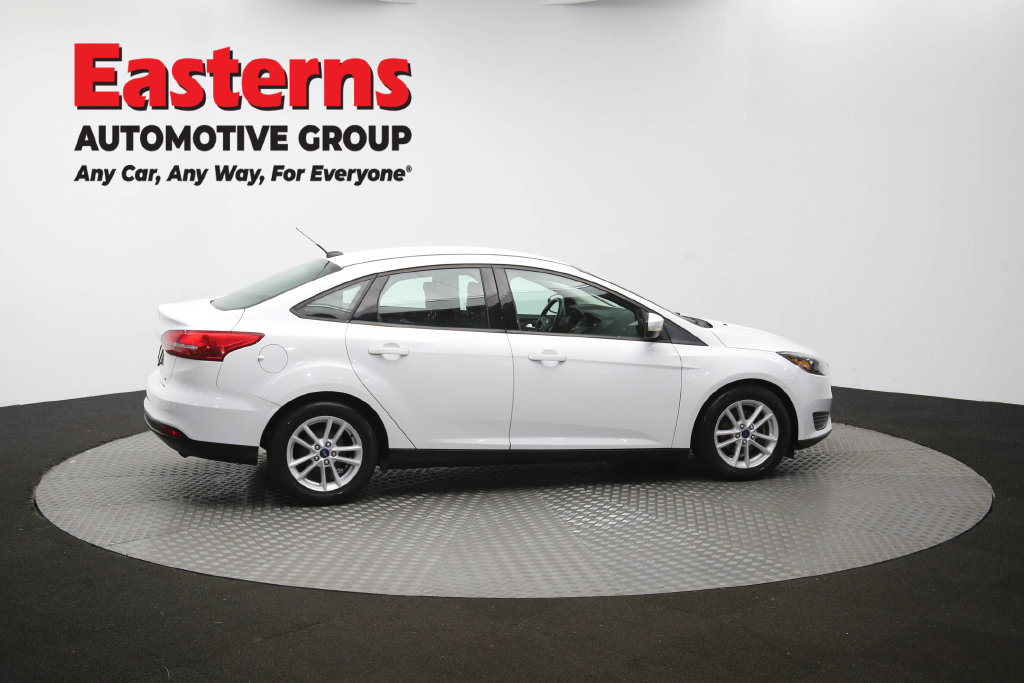 Used 2018 Ford Focus SE w/ Cold Weather Package FWD image 43
