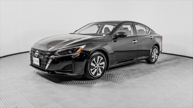 Used 2024 Nissan Altima 2.5 S FWD image 2