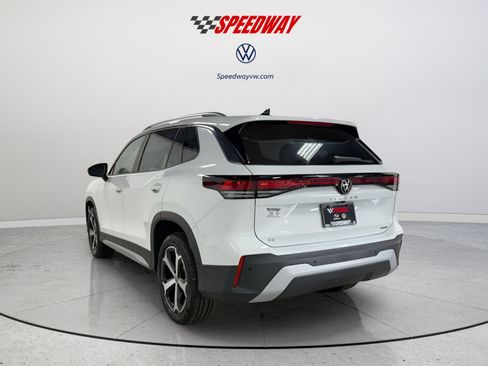 New 2025 Volkswagen Tiguan SE image 5