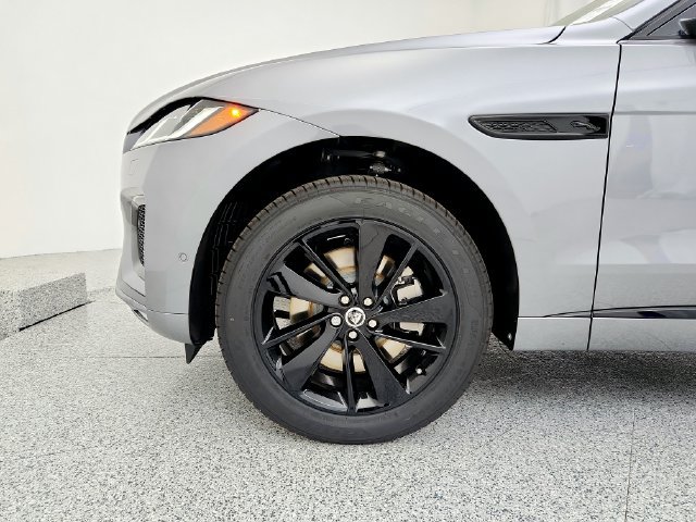Certified 2026 Jaguar F-PACE R-Dynamic S AWD/4WD image 29
