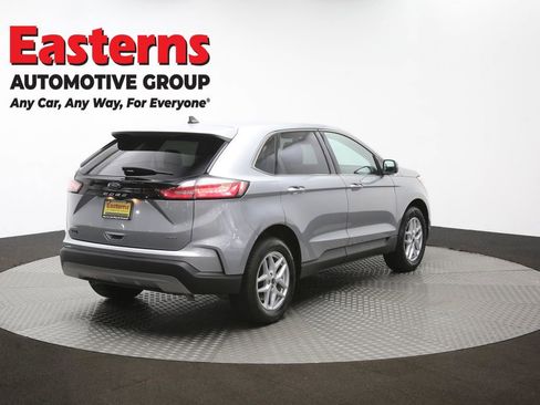 Used 2024 Ford Edge SEL image 39