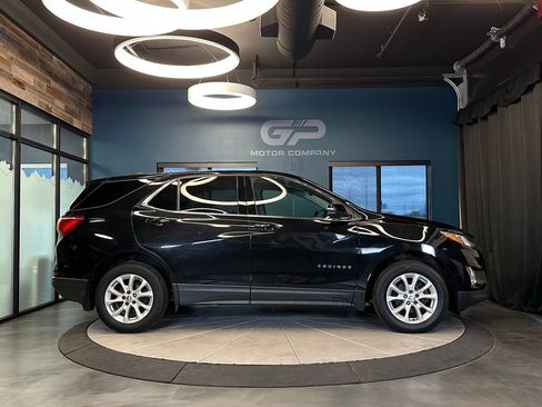 Used 2019 Chevrolet Equinox LT AWD/4WD image 2