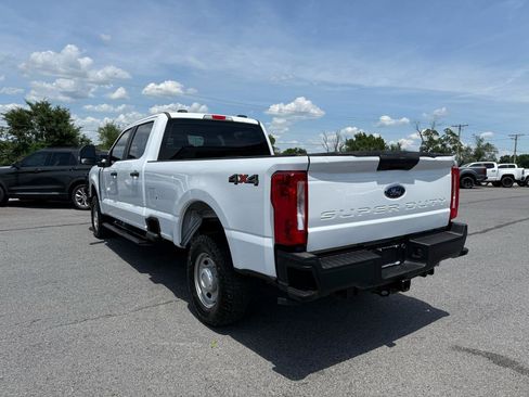 Used 2023 Ford F250 XL w/ XL Off-Road Package AWD/4WD image 4