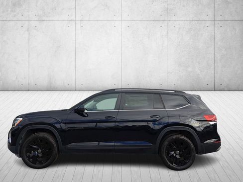 Used 2025 Volkswagen Atlas SE image 8