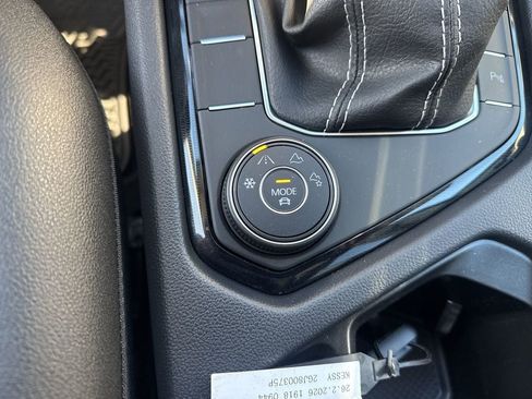 New 2026 Volkswagen Taos SEL AWD/4WD image 33