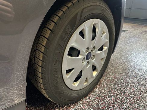 Used 2014 Ford Fusion S image 31