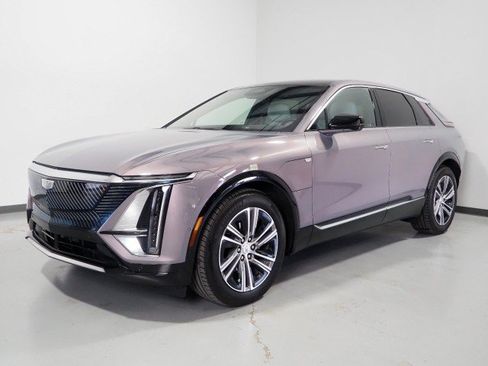 Used 2024 Cadillac Lyriq AWD Luxury image 10