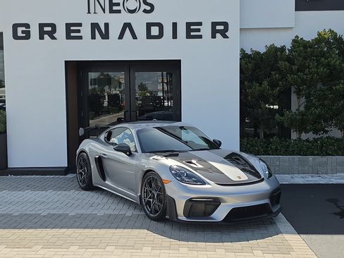 Used 2025 Porsche 718 Cayman GT4 RS RWD image 2