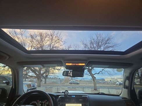 Used 2020 Toyota 4Runner Venture image 21