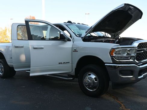 Used 2022 RAM 3500 Big Horn image 16