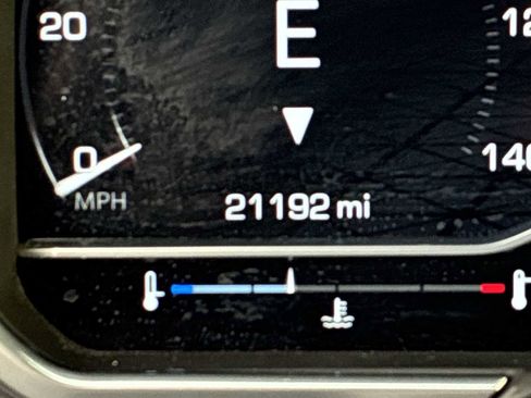 Certified 2023 GMC Sierra 1500 AT4 w/ Technology Package image 12