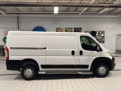Used 2023 RAM ProMaster 2500 image 2