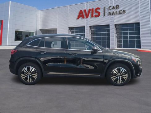 Used 2025 Mercedes-Benz GLA 250 image 2