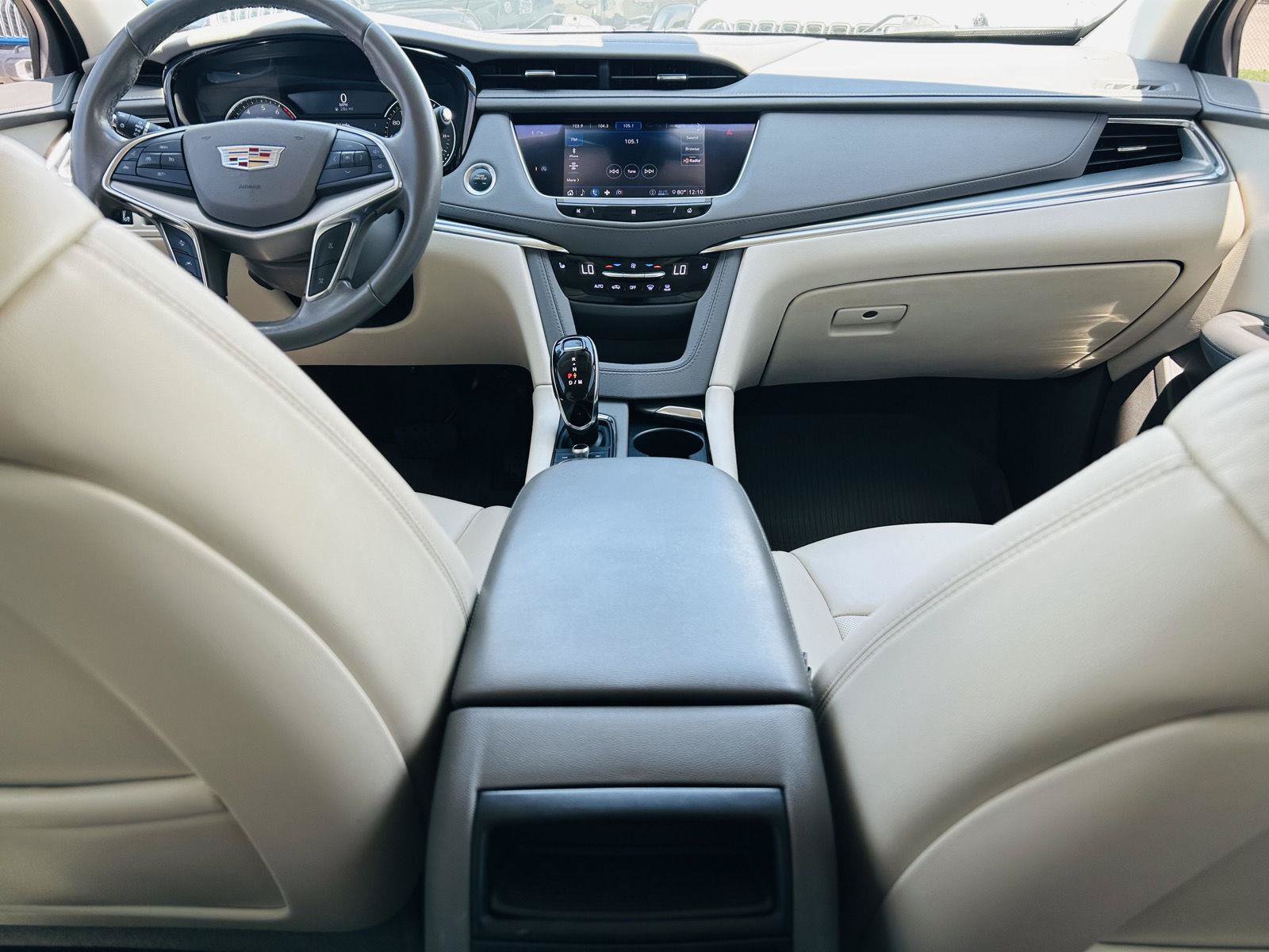 Used 2020 Cadillac XT5 Premium Luxury w/ LPO, Floor Liner Package FWD image 26