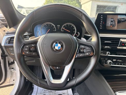 Used 2018 BMW 540i xDrive AWD/4WD image 18