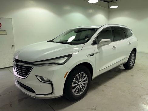 Certified 2023 Buick Enclave Essence w/ Trailering Package, 5000 lbs. image 3