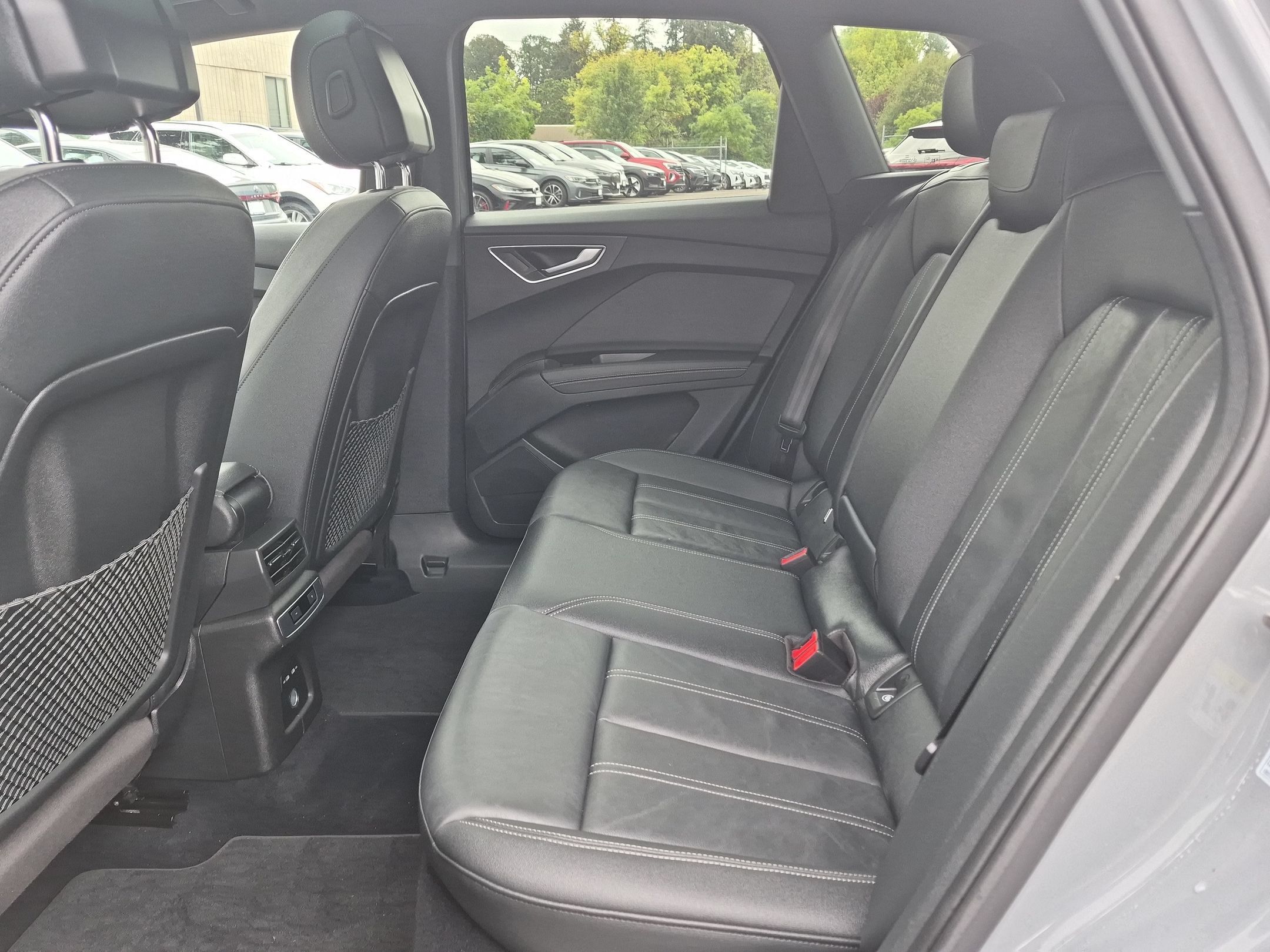 Used 2023 Audi Q4 e-tron Premium w/ Convenience Package RWD image 23