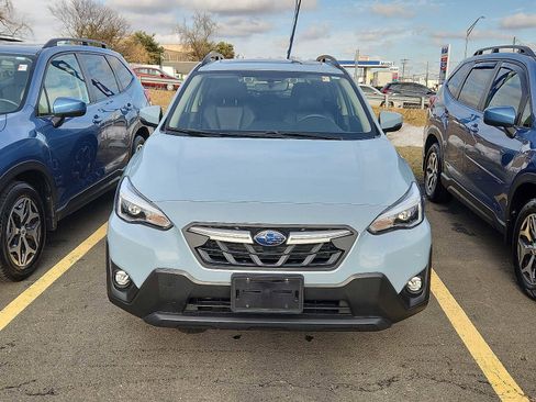 Used 2022 Subaru Crosstrek 2.5i Limited w/ Moonroof Package 1 image 2