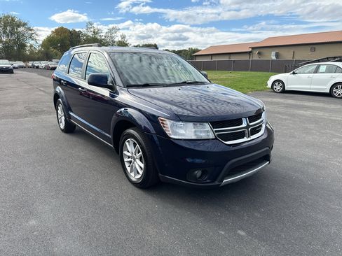 Used 2017 Dodge Journey SXT w/ Comfort/Convenience Group image 8