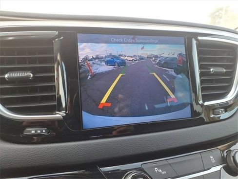 Used 2017 Chrysler Pacifica Touring-L Plus image 20