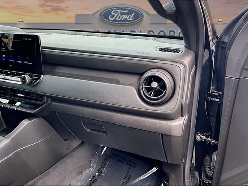 Used 2023 Chevrolet Colorado W/T RWD image 17