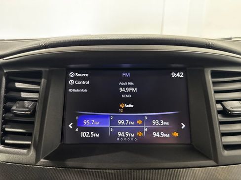 Used 2019 INFINITI QX60 Pure AWD/4WD image 2