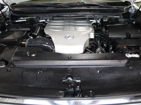 Used 2011 Lexus GX 460 w/ Comfort Plus Pkg AWD/4WD image 44