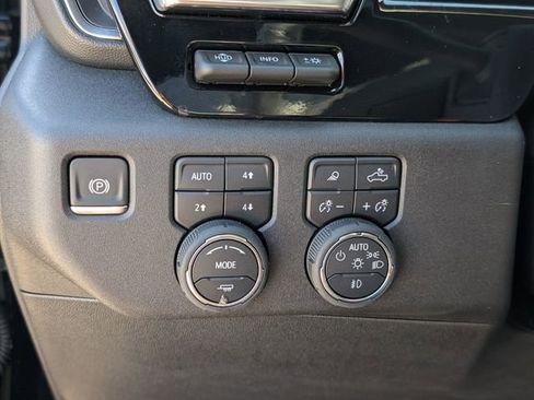 Used 2025 Chevrolet Silverado 2500 LTZ w/ Trail Boss Package image 38