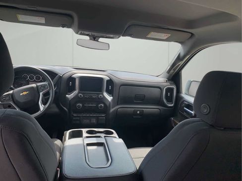 Used 2022 Chevrolet Silverado 2500 LT AWD/4WD image 45