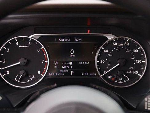 Used 2021 Nissan Rogue SV FWD image 13