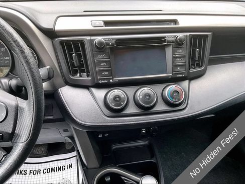 Used 2016 Toyota RAV4 LE AWD/4WD image 5