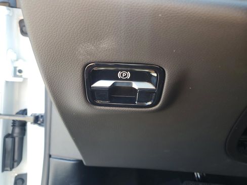 Certified 2025 Mercedes-Benz E 350 4MATIC Sedan image 26