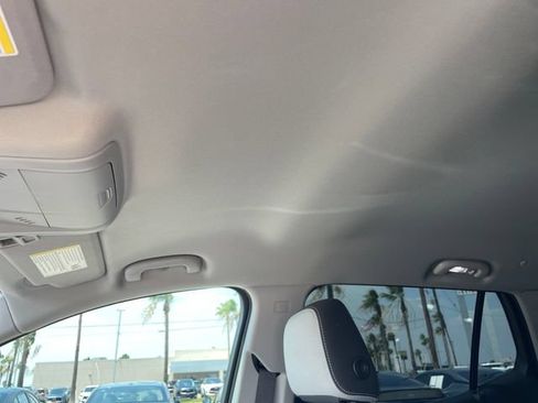 Used 2022 GMC Terrain SLE w/ Driver Convenience Package FWD image 21