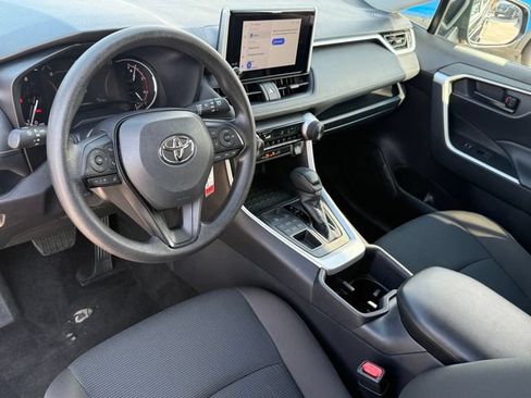 Used 2025 Toyota RAV4 LE AWD/4WD image 9