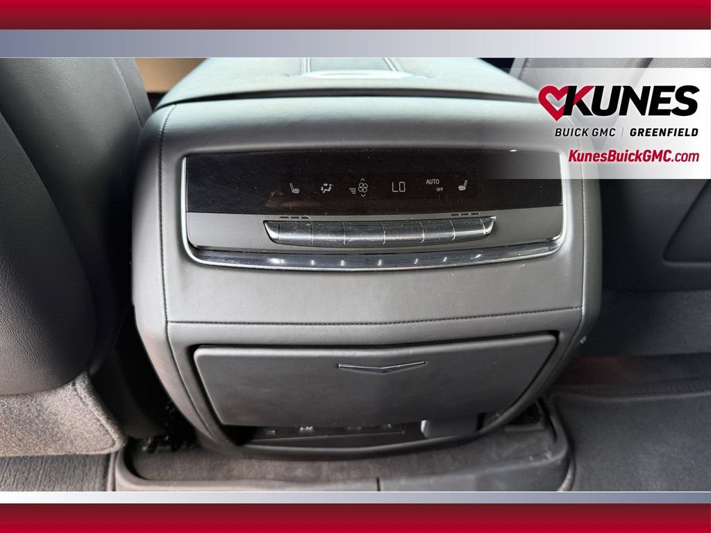Used 2025 Cadillac Escalade Sport Platinum w/ LPO, Floor Liner Package AWD/4WD image 24